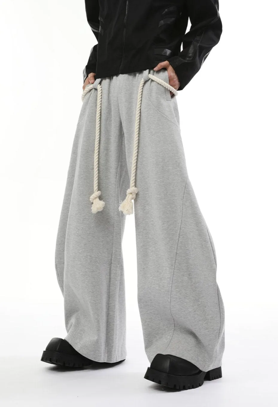 【24s Nov.】Vintage Thick Rope Machete Design Sweatpants