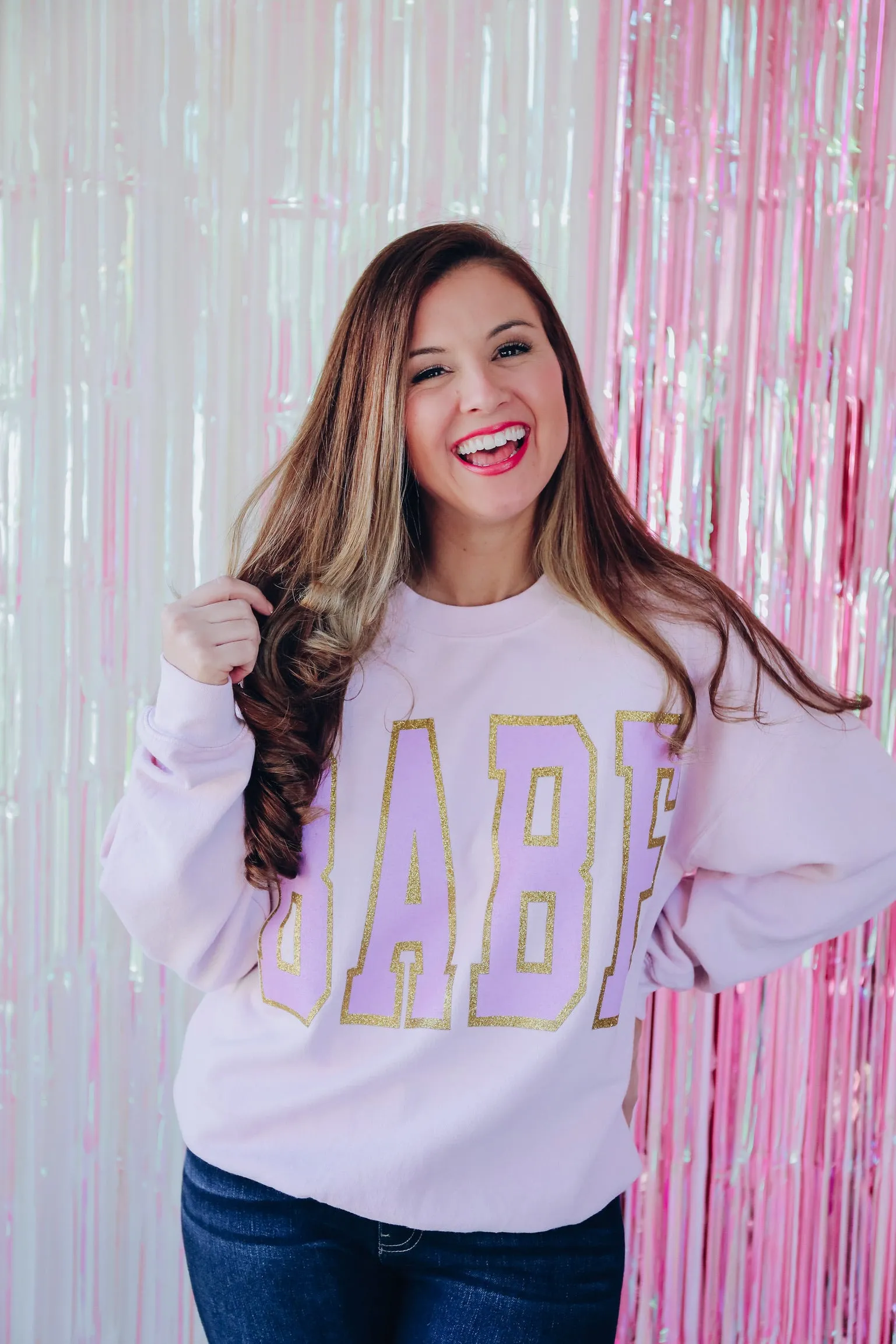 Babe Glitter Graphic Sweatshirt - Light Pink