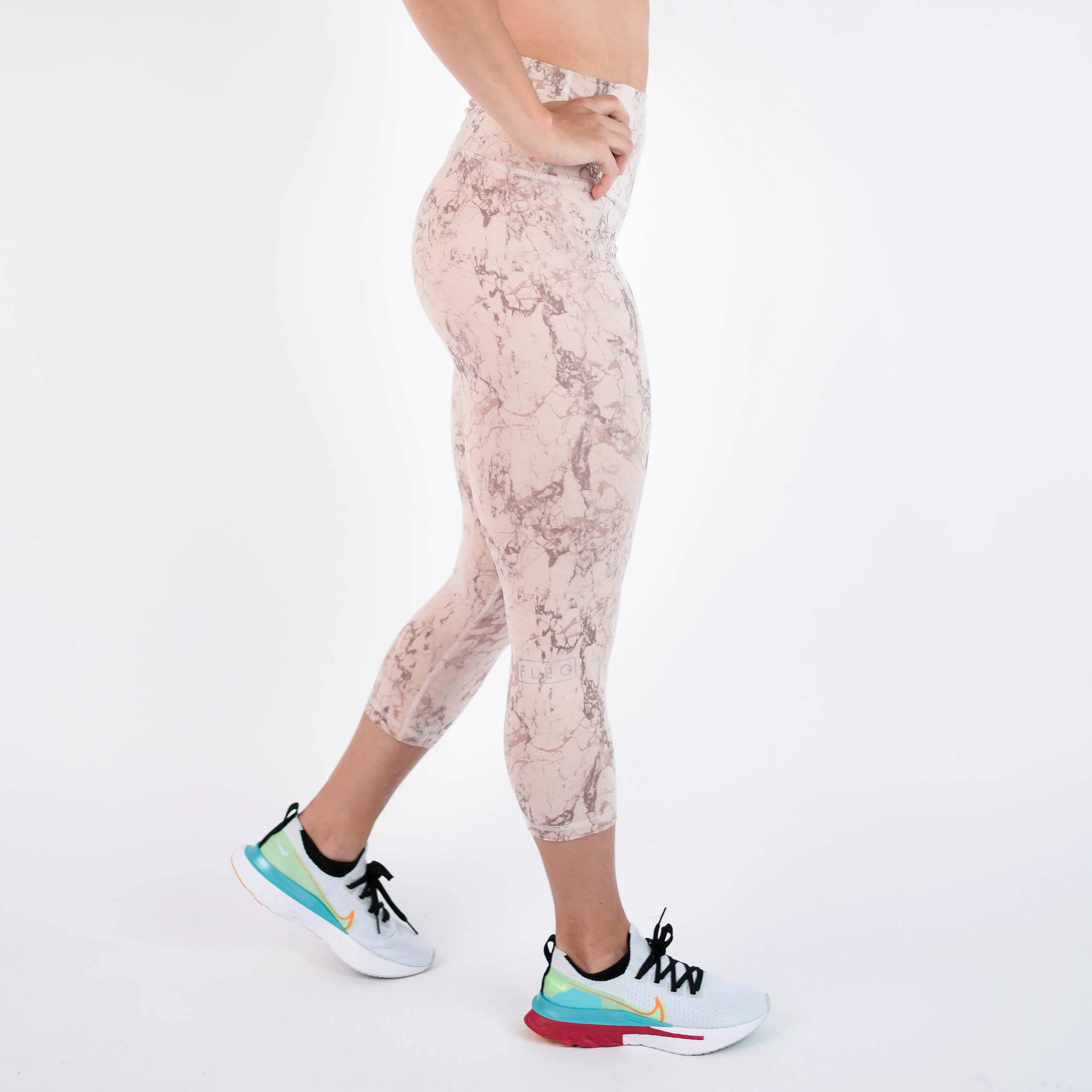 FLEO El Toro 21" Rose Marble Leggings