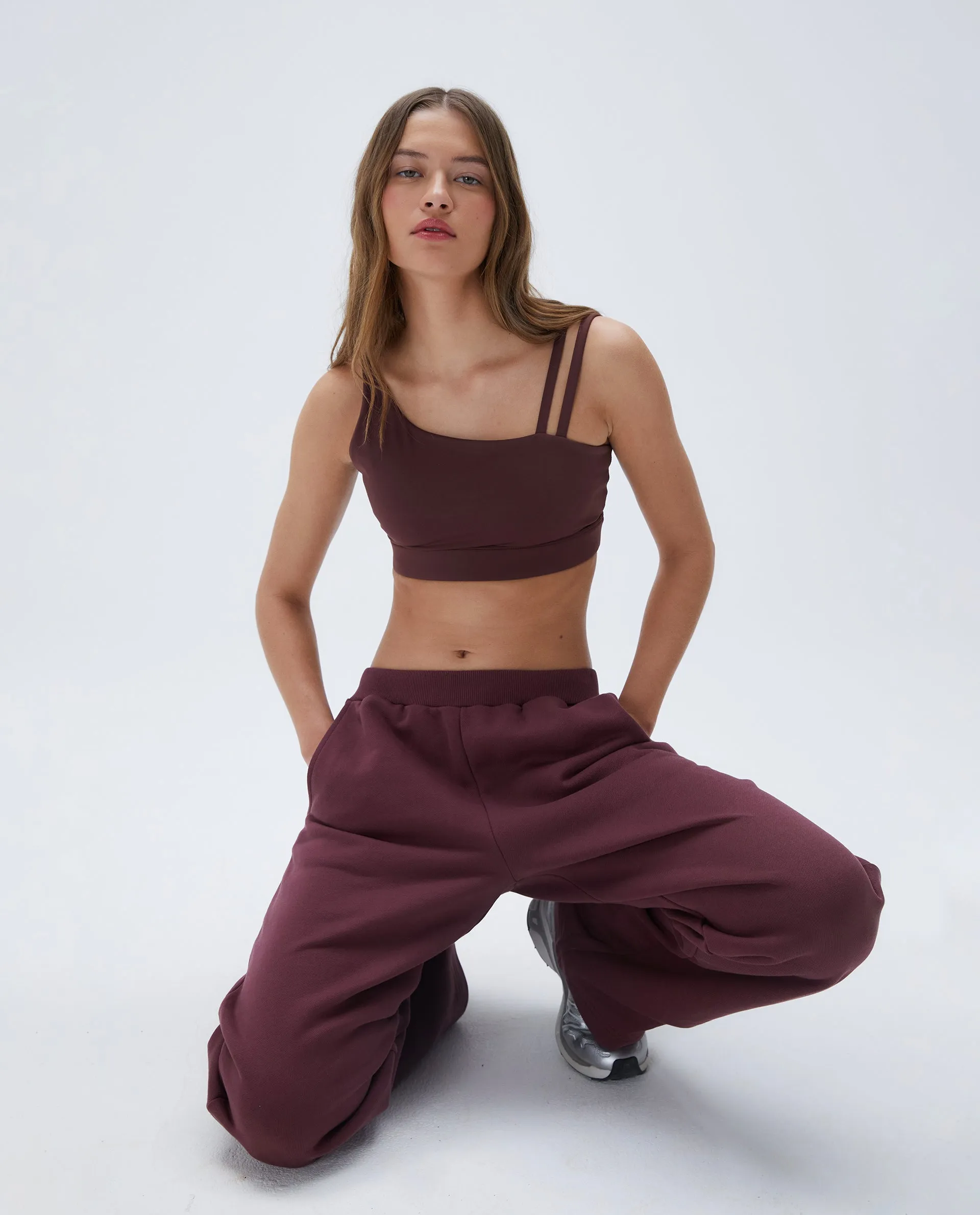 Low Rise Straight Leg Sweatpants - Burgundy