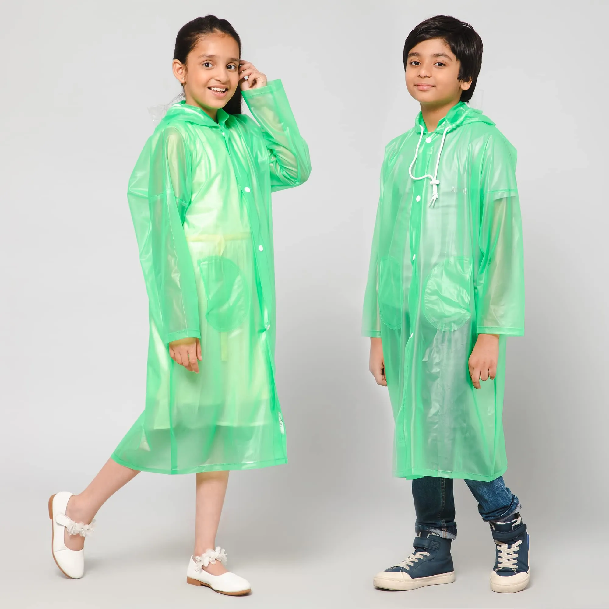 THE CLOWNFISH Wet & Wild Series Unisex Kids Waterproof Single Layer PVC Longcoat/Raincoat with Adjustable Hood. Age-5-6 Years (Fluoroscent Green)