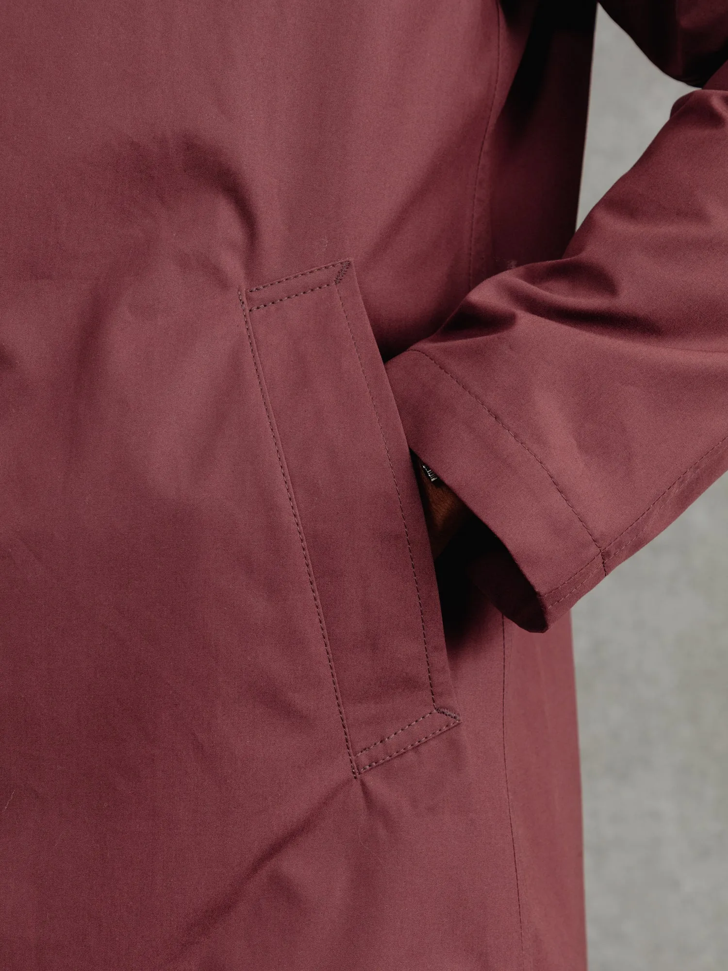 The Ventile® Raglan Raincoat - Burnt Lava