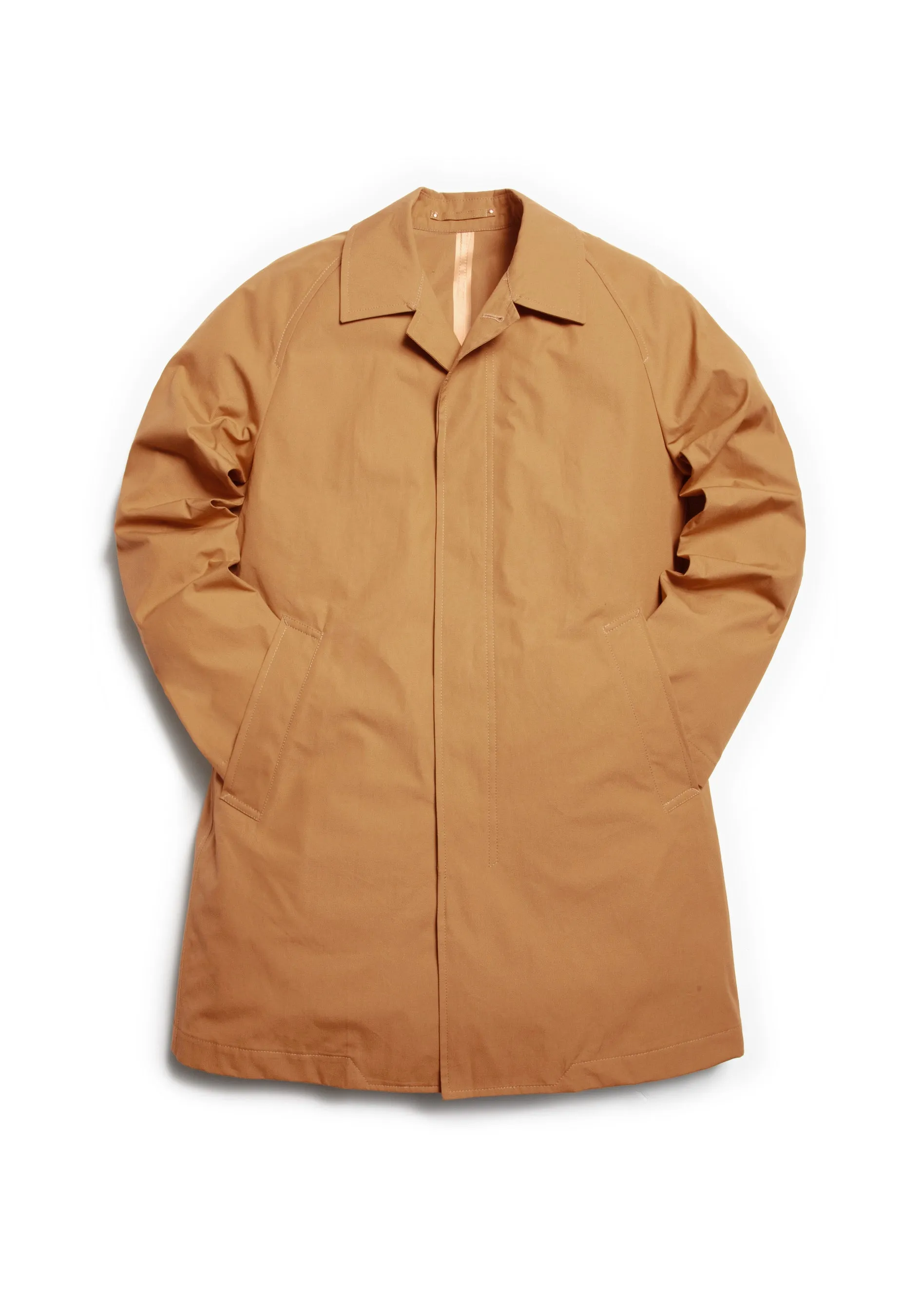 The Ventile® Raglan Raincoat - Cinnamon