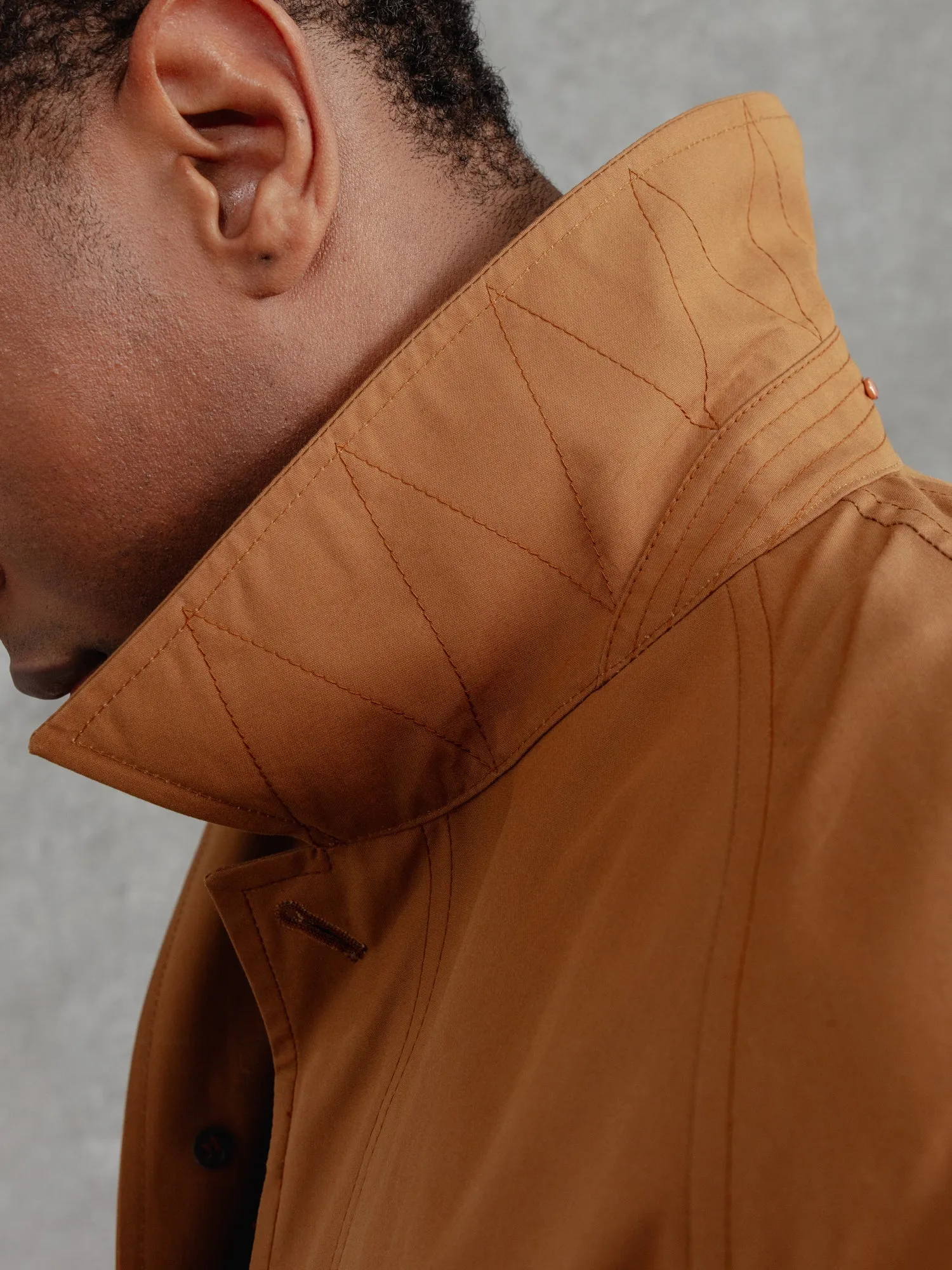 The Ventile® Raglan Raincoat - Cinnamon