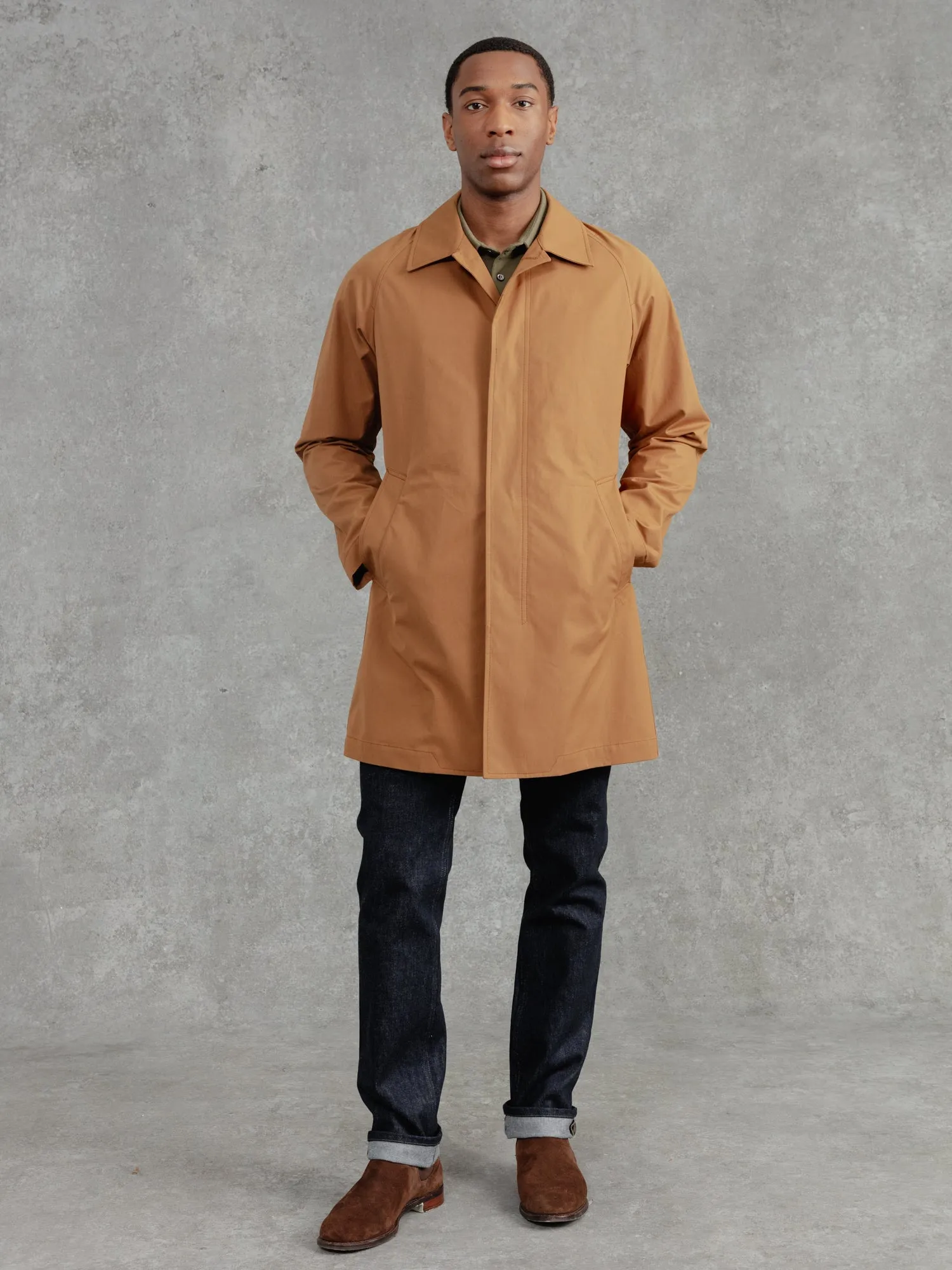 The Ventile® Raglan Raincoat - Cinnamon