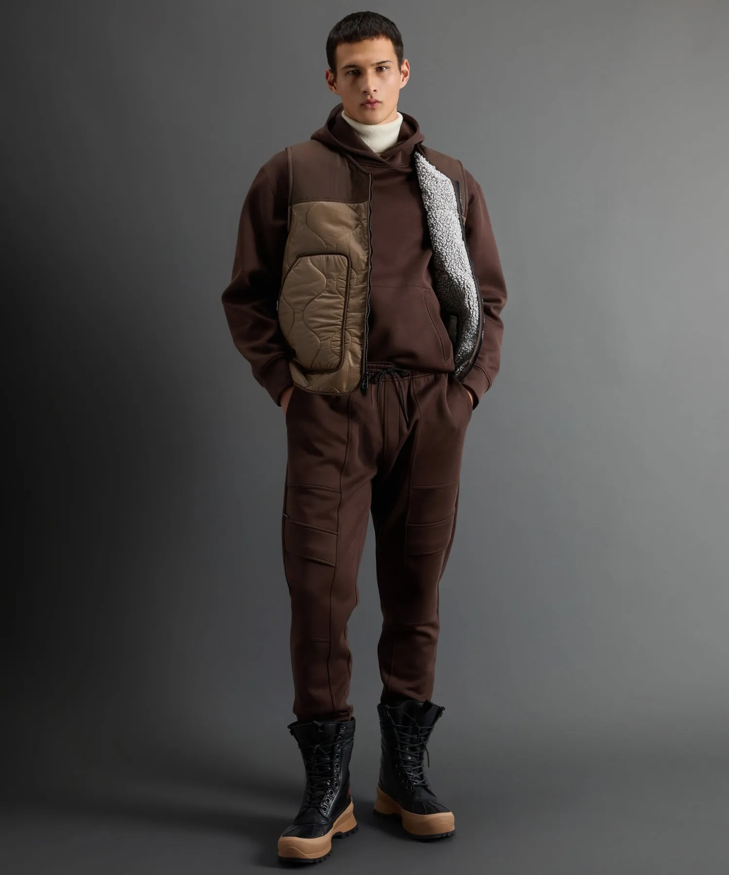 Todd Snyder X Woolrich Luxe Tech Pant in Brown